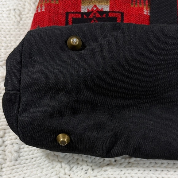 Pendleton Southwest Native American Patterned Large Zippered Wool Tote Bag - Picture 10 of 14